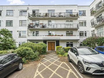Taymount Rise, Forest Hill, London, SE23 3 bed flat to rent £3,100 pcm £715 pw