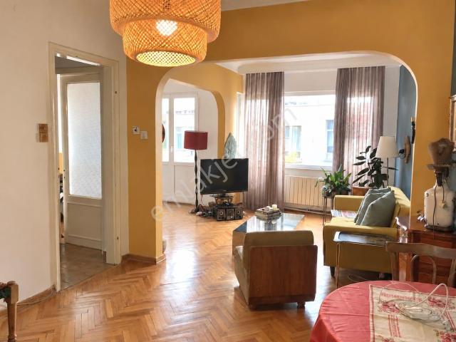 Teşvikiye / Ahmet Fetgari Sokak’ta Prestijli Konumda 130 M² Satılık 2.5+1 Daire