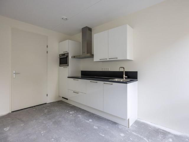 Te huur: Oosterhamrikkade 117 8
