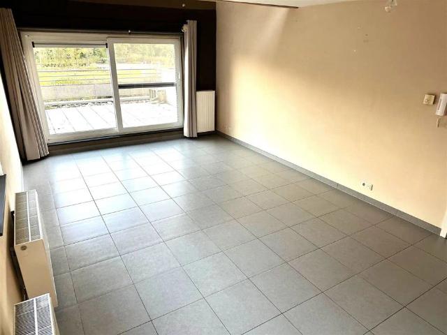 TE HUUR: Appartement met 1 slaapkamer en terras in Diepenbeek!