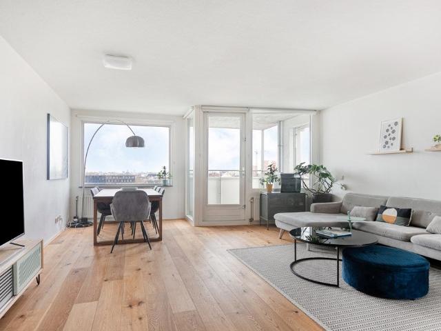 Te huur: Appartement C. van Eesterenlaan 372 in Amsterdam