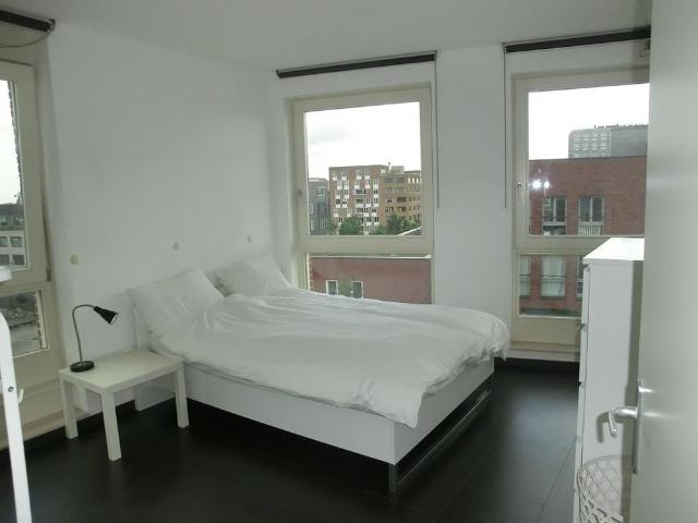 Te huur: Appartement Cas Oorthuyskade in Amsterdam