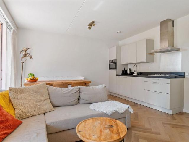 Te huur: Appartement Claus Sluterweg 129 in Haarlem
