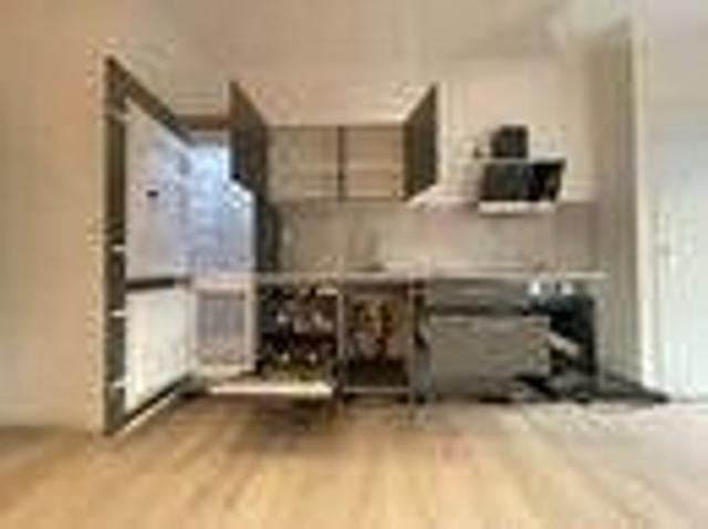 Te huur: Appartement Dorpsweg in Rotterdam