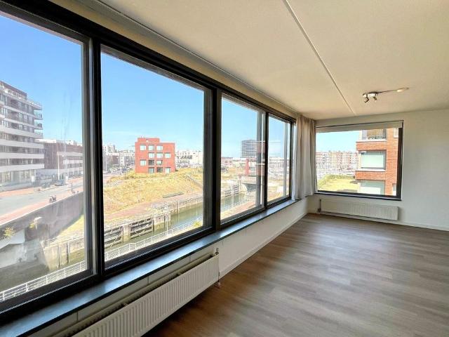 Te huur: Appartement Dr. Lelykade in Den Haag