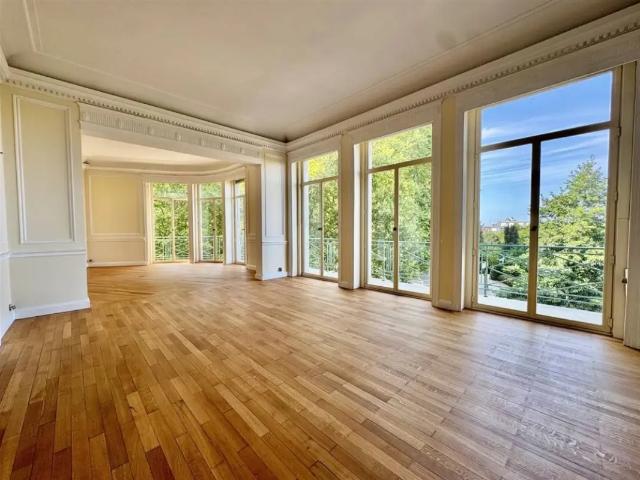 te huur Appartement Elsene