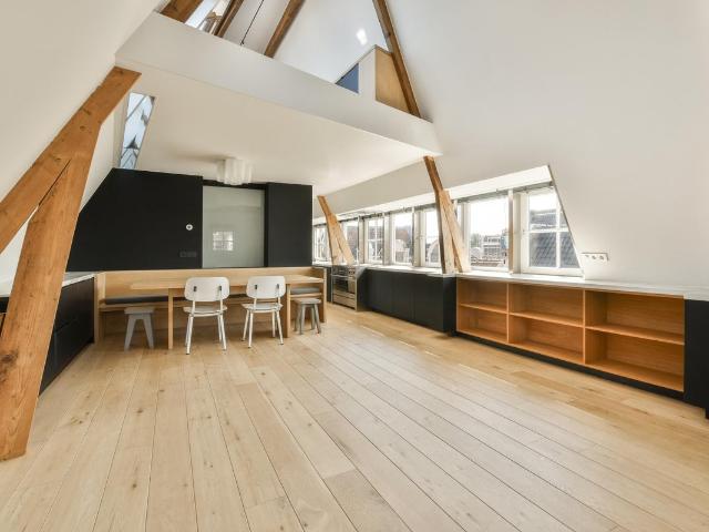 Te huur: Appartement Geldersekade 93 4 in Amsterdam