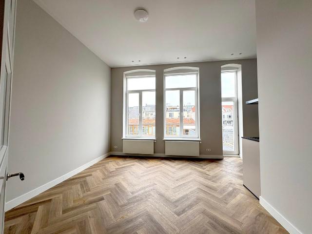 Te huur: Appartement Henri Polaklaan in Amsterdam