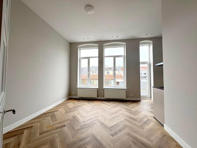 Te huur: Appartement Henri Polaklaan in Amsterdam