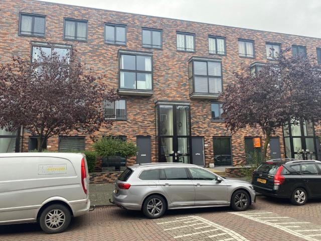Te huur: Appartement J.H. van den Broekstraat in Rotterdam