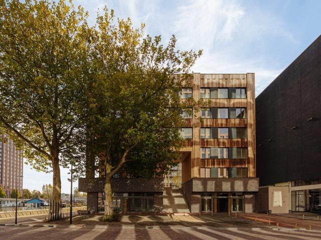 Te huur: Appartement Joan Muyskenweg 21 B 9 in Amsterdam