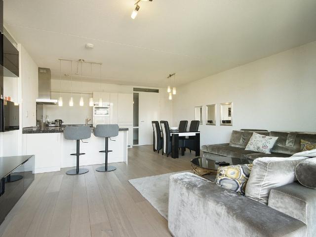 Te huur: Appartement Johan Huijsenstraat in Amsterdam