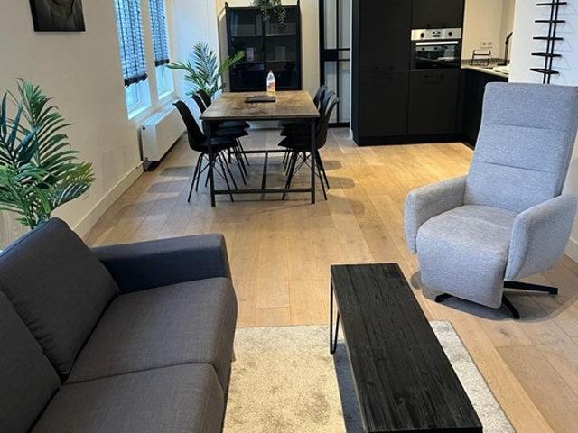 Te huur: Appartement Johannes Camphuijsstraat in Den Haag