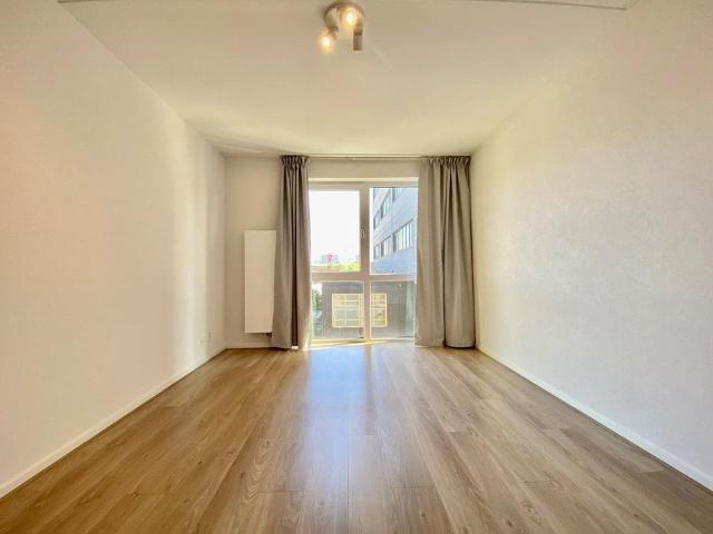 Te huur: Appartement Laakweg 20 W in Den Haag