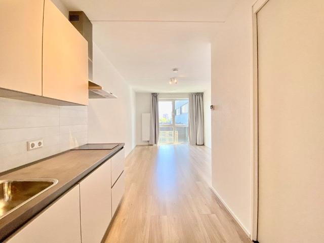 Te huur: Appartement Laakweg 20 W in Den Haag