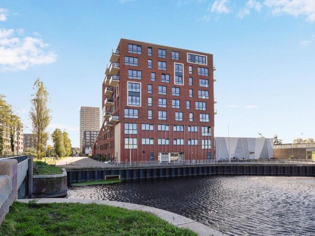 Te huur: Appartement Loosduinseweg 243 in Den Haag