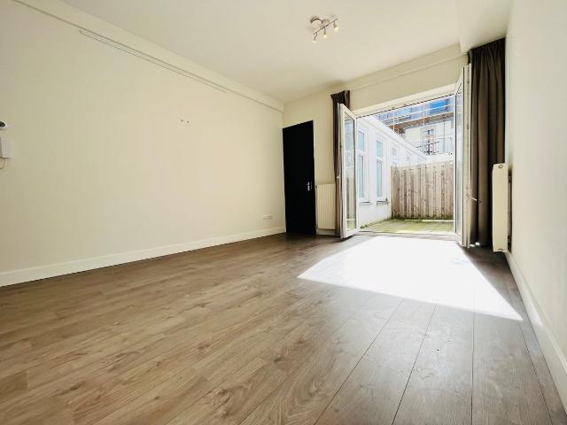Te huur: Appartement Loosduinsekade 136 in Den Haag