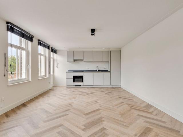 Te huur: Appartement Ruysdaelkade 61 2 in Amsterdam