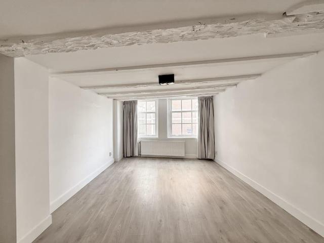 Te huur: Appartement Stormsteeg in Amsterdam