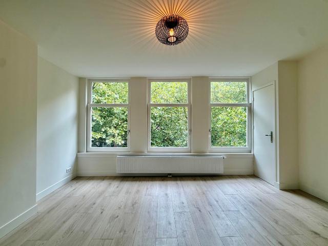 Te huur: Appartement Van Oldenbarneveldtplein in Amsterdam