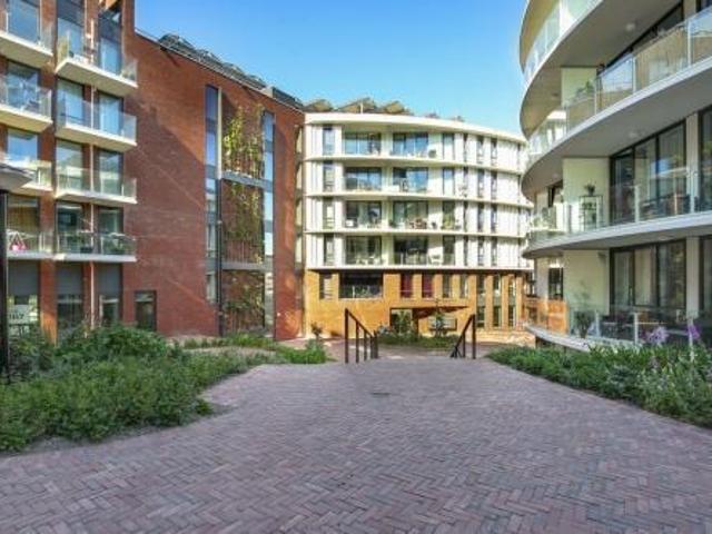Te huur: Appartement Vrouwengelukhof 4 in Amsterdam