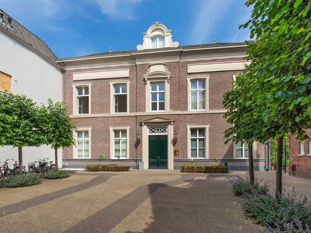 Te huur: Appartement Westeinde 11 H in Den Haag