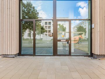 Onder bod: Barajasweg 174, 1043 CP Amsterdam | VVA
