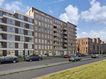 Onder bod: Cas Oorthuyskade 260, 1087 DP Amsterdam | VVA
