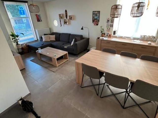Te huur: charmante woning met 2 slaapkamers te Landegem