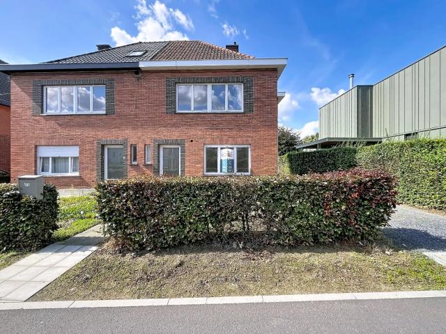 Te huur: Gerenoveerde gezinswoning te Landegem Landegem 9850 Solvas