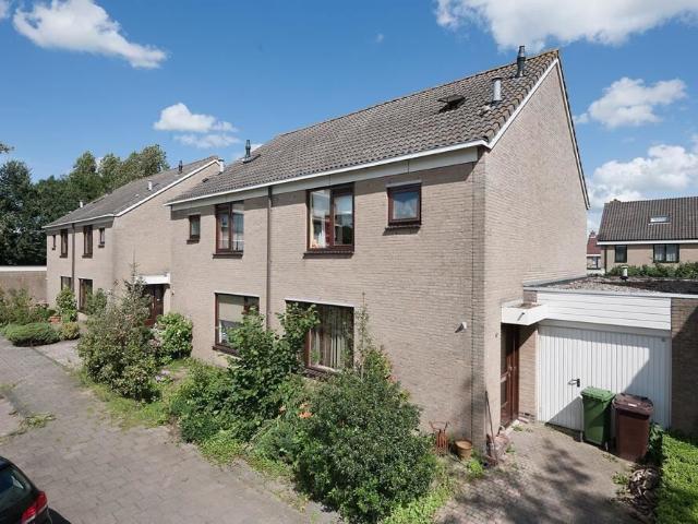 Te huur: Huis Cauberg 120 in Alphen aan den Rijn