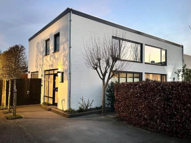 Te huur: Huis Amstellaan in Den Bosch