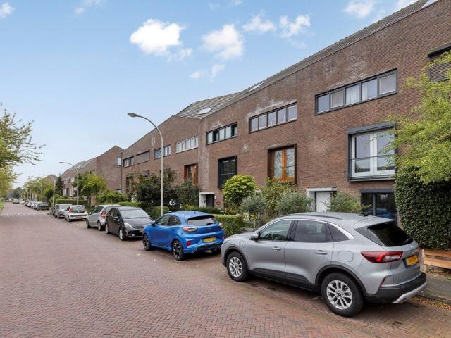Te huur: Huis Anthony Fokkersingel 60 in Den Haag