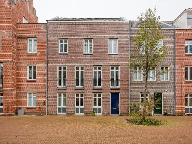 Te huur: Huis Adriaan Vlackstraat 2 in Den Haag