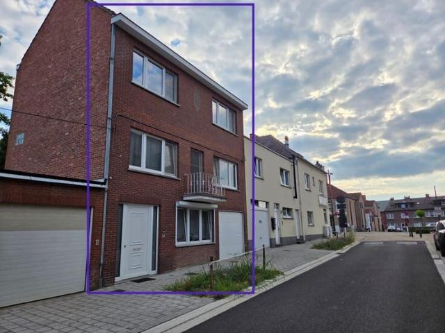 Te huur huis / appartement met 4 verdiepingen