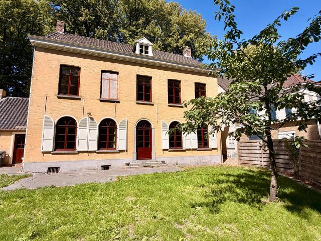 Te huur: Huis Dorpsplein in Zuiddorpe
