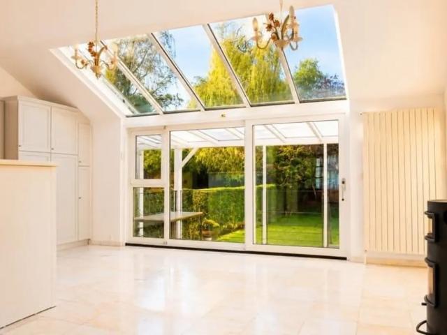 te huur Huis Elsene