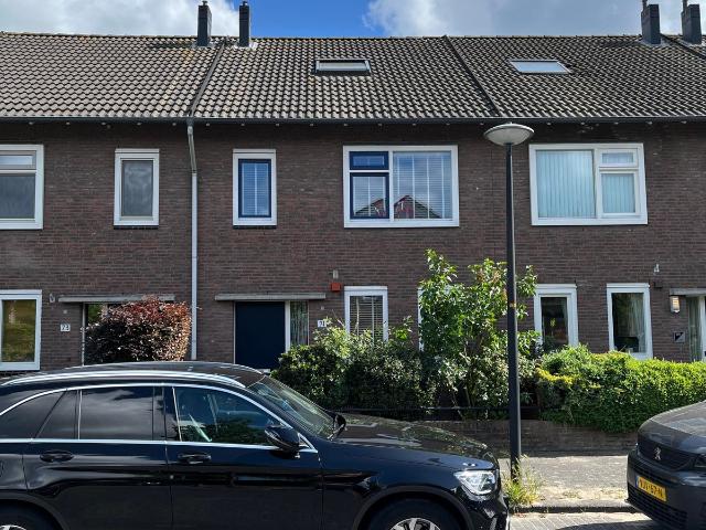 Te huur: Huis Fie Carelsenlaan 71 in Den Haag