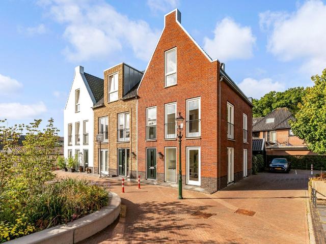 Te huur: Huis Keucheniushof in Huizen