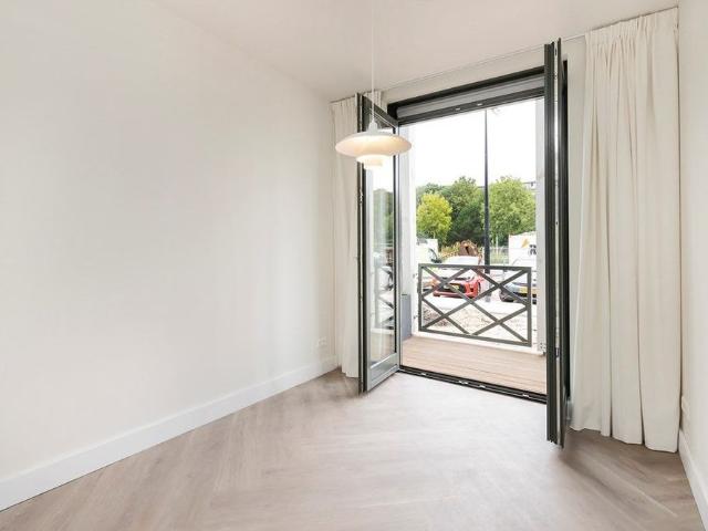Te huur: Huis Krommehoekstraat 16 in Amsterdam