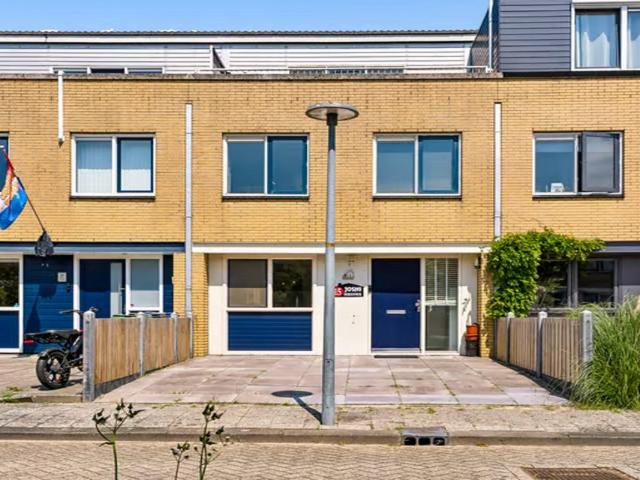 Te huur: Huis J. Greshoffstraat in Almere
