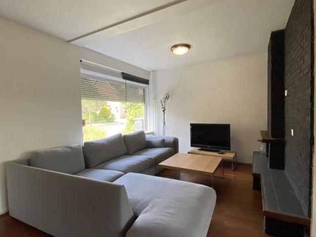 Te huur: Huis Nachtegaallaan in Rozenburg