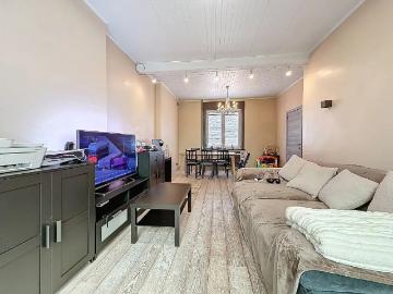 Geschakelde Woning te huur in Namur, Arrondissement de Namur - Tuin
