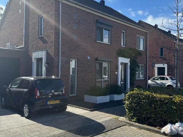 Te huur: Huis Schoolpad 100 in Roermond