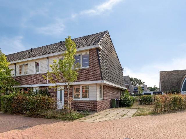Te huur: Huis Paardenkastanjeplein in Blaricum