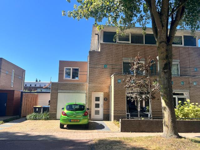 Te huur: Huis Wolfsbossingel in Beuningen Gld