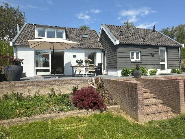 Te huur: Huis Waalbandijk 84 in Afferden