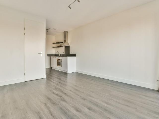 Te huur: Huis Waldorpstraat 1112 in Den Haag