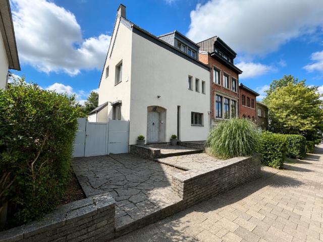 te huur Huis Ukkel