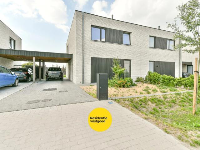 Te huur: Halfopen nieuwbouwwoning in Eernegem met tuin en 3 slaapkamers Ichtegem 8480 Residentie Vastgoed